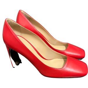 NWT - M GEMI red pumps with mirror heels.